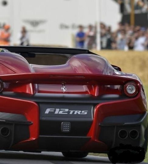 Lanada por U$3 milhes a Ferrari F12 TRS  a mais cara da histria